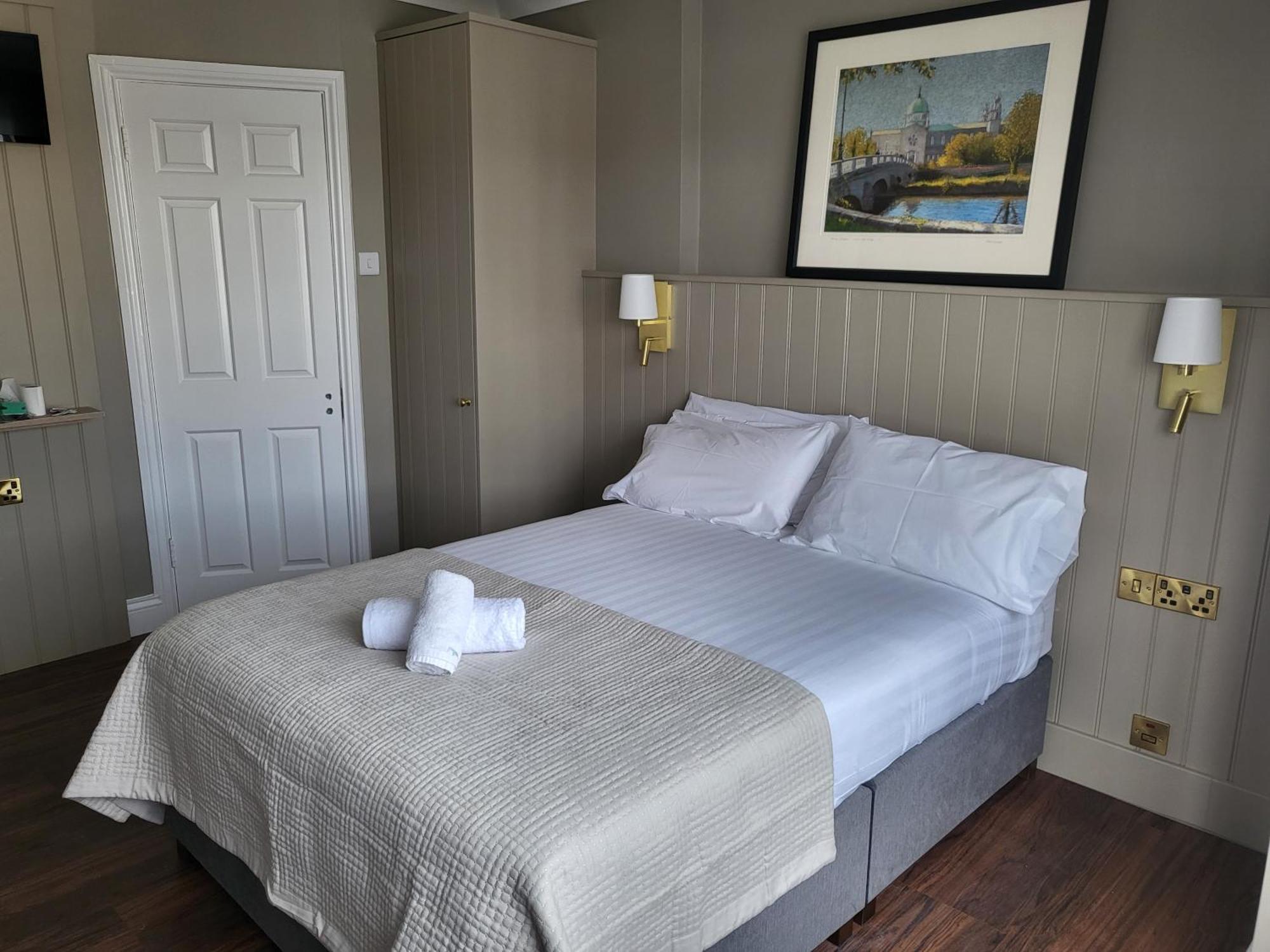 Urban Nest Townhouse Bed and Breakfast Galway Exteriör bild
