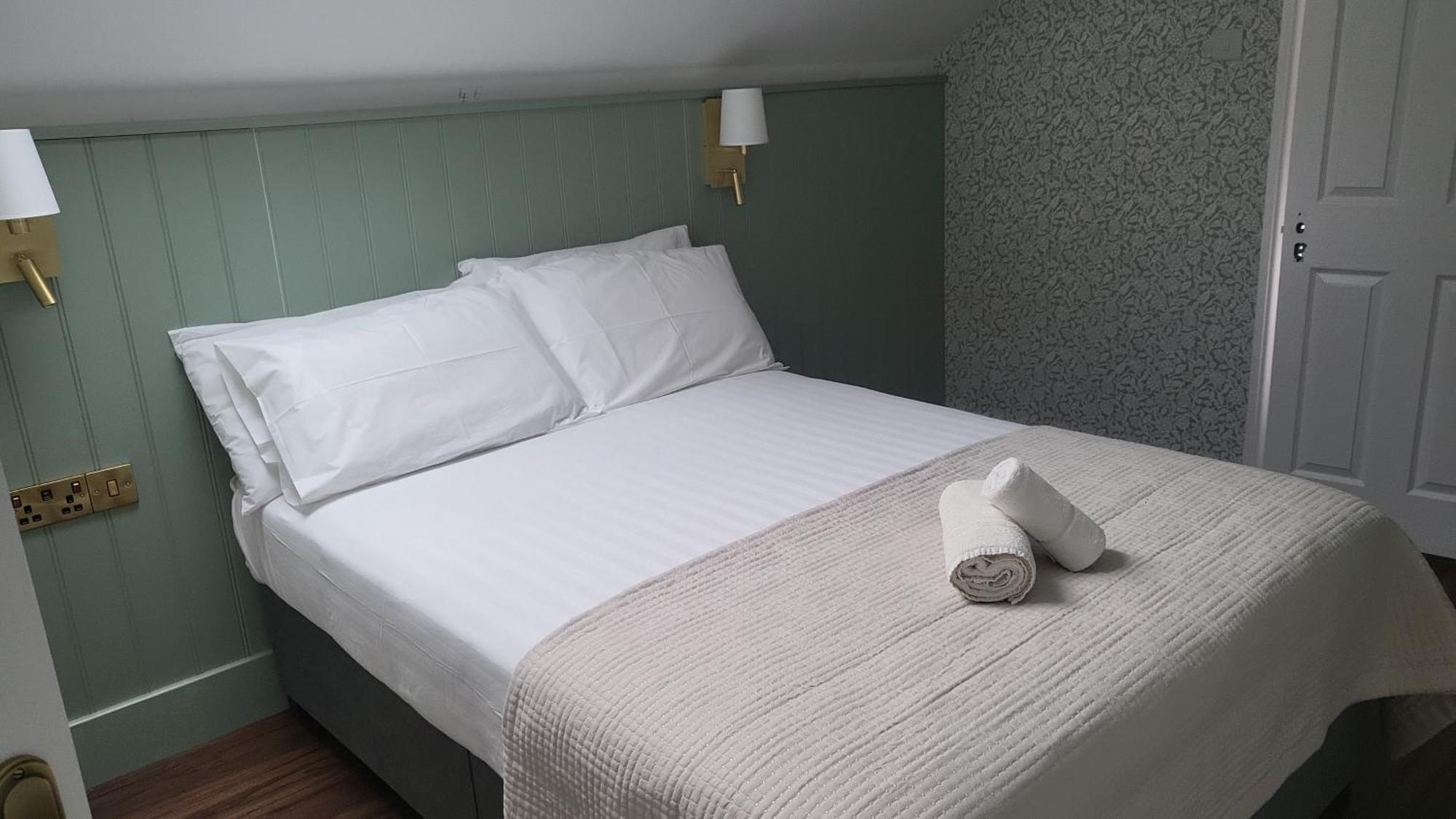 Urban Nest Townhouse Bed and Breakfast Galway Exteriör bild