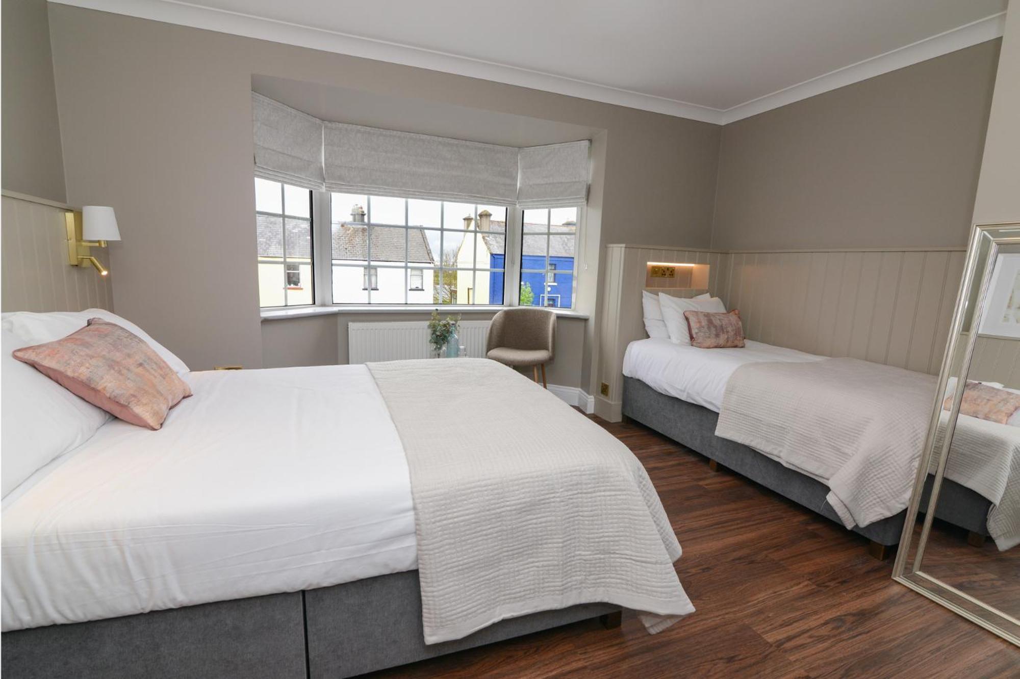Urban Nest Townhouse Bed and Breakfast Galway Exteriör bild